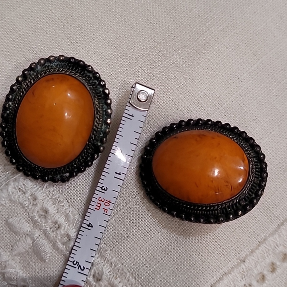 Earrings Vintage Antiqued Clip - Picture 4 of 4